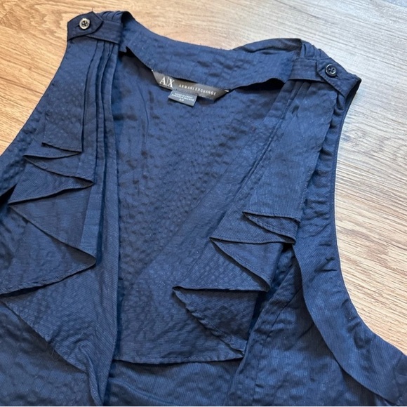 A|X Armani Exchange Navy Button Down Sleeveless Seersucker V- Neck Shirt Size S - Picture 3 of 4